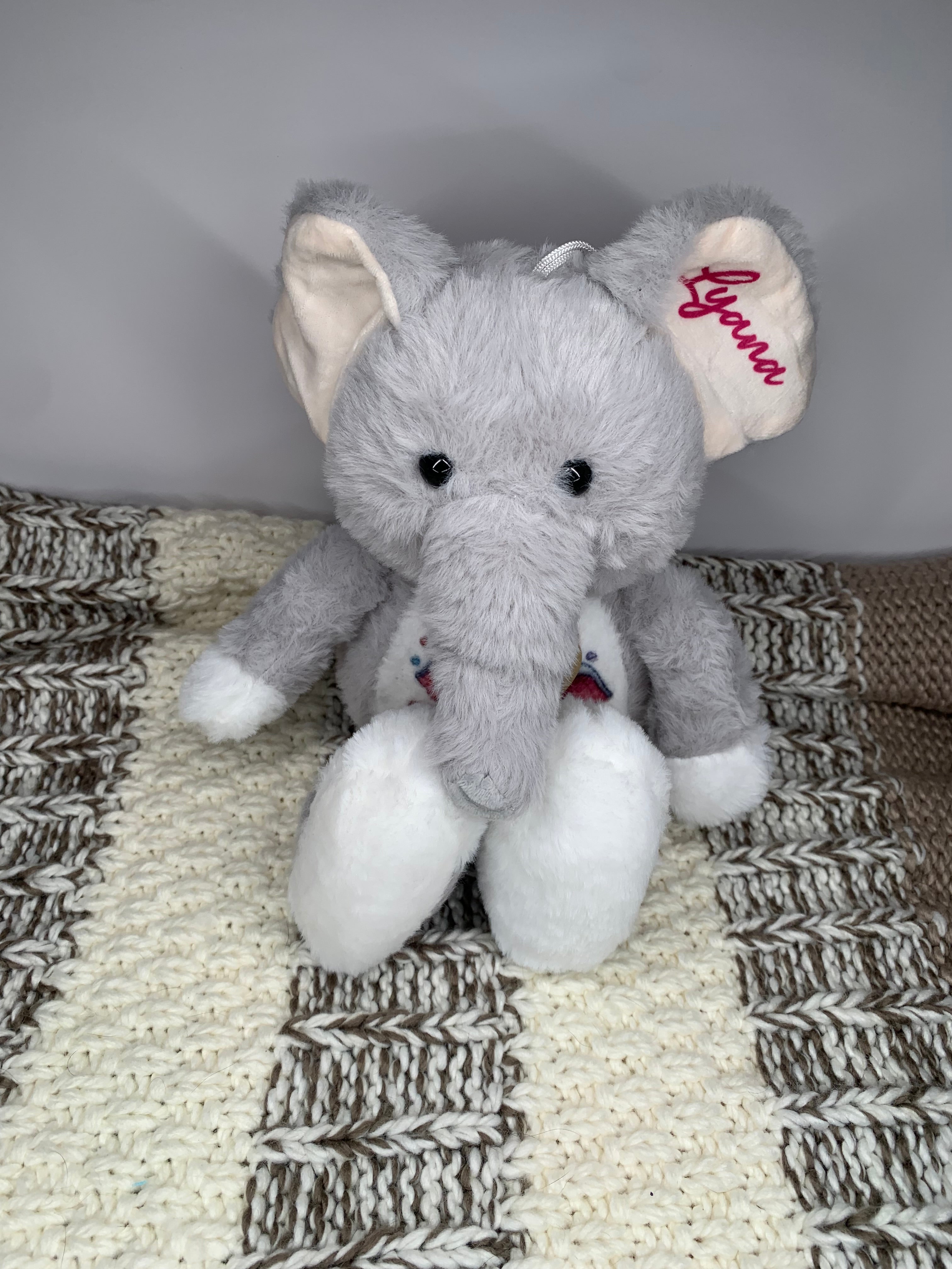 Peluche Éléphant Personnalisable - Prénom et Design - L'Atelier 9¾