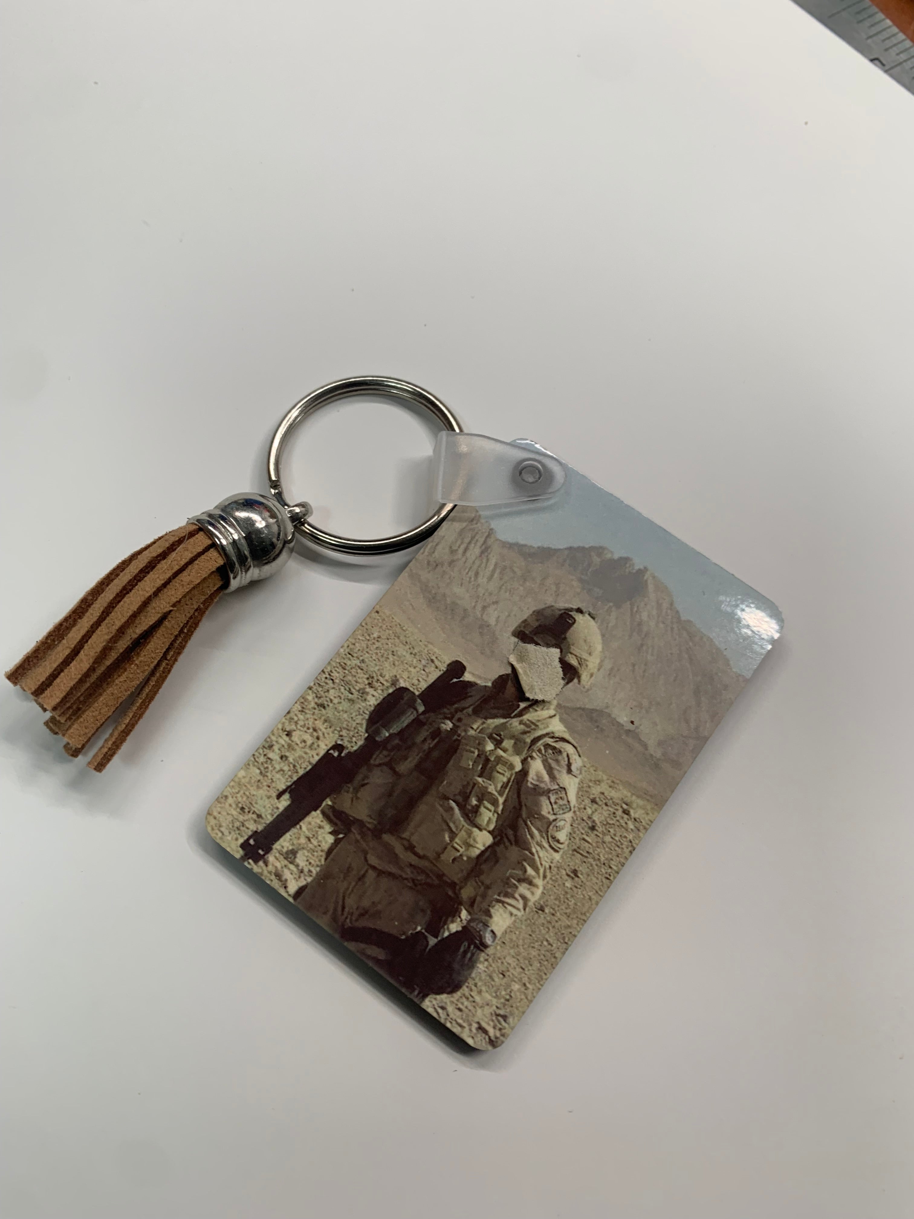 Porte - clé hommage aux vétérans – Personnalisé avec fierté - L'Atelier 9 3/4